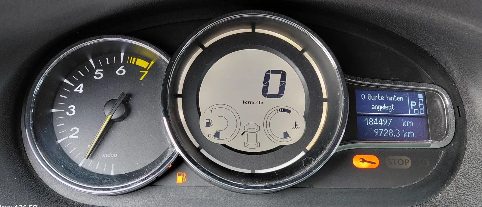 Renault Megane AUTOMAT, CAMERA, NAVI, KEYLESS, LEDER, лизинг , снимка 15 - Автомобили и джипове - 53610653