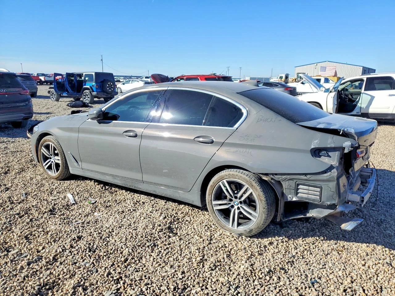 BMW 530 2.0l Xi, снимка 2 - Автомобили и джипове - 53939445