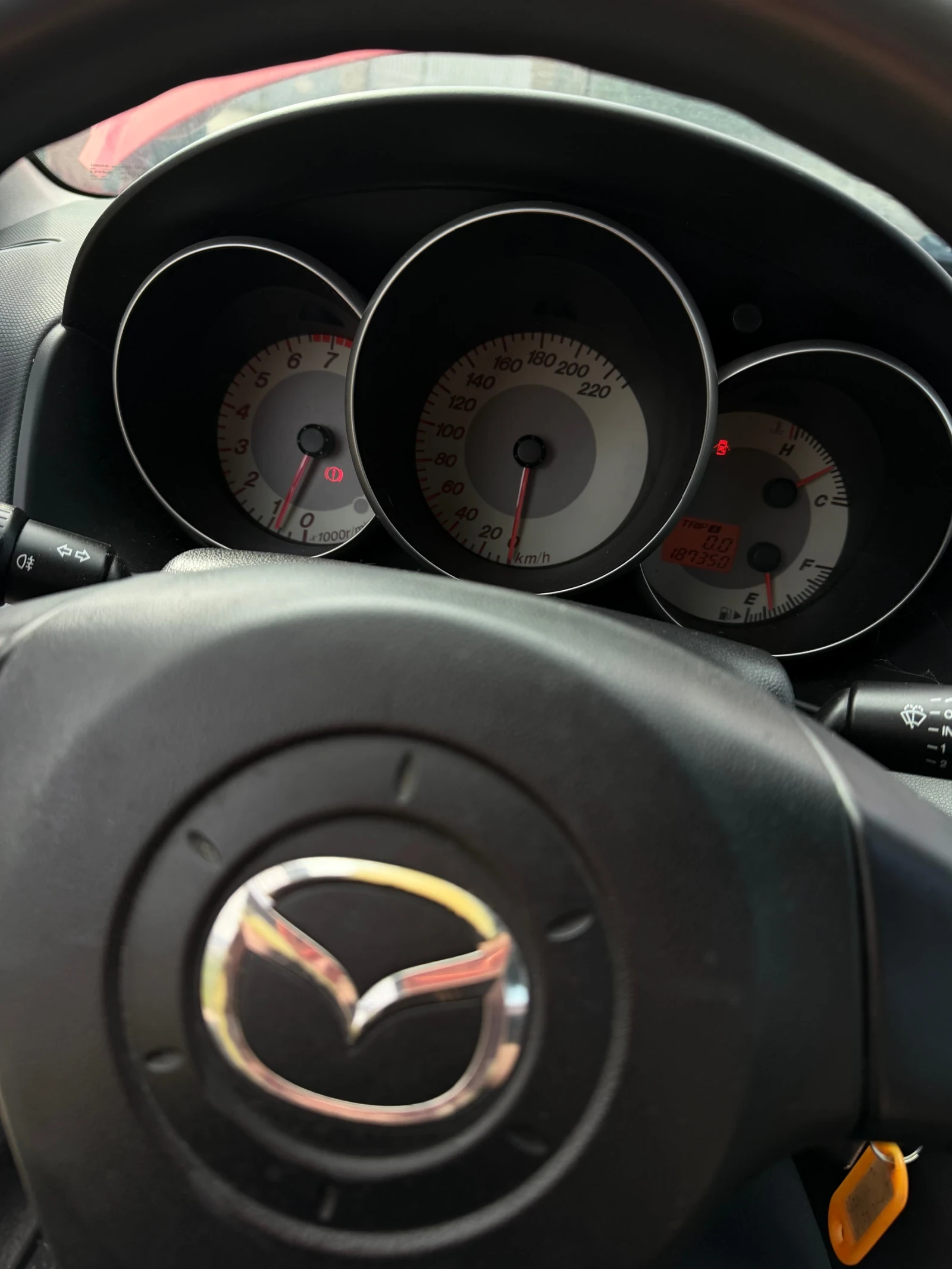 Mazda 3 1.4 BENZIN AUSTRIA , снимка 13 - Автомобили и джипове - 54041637