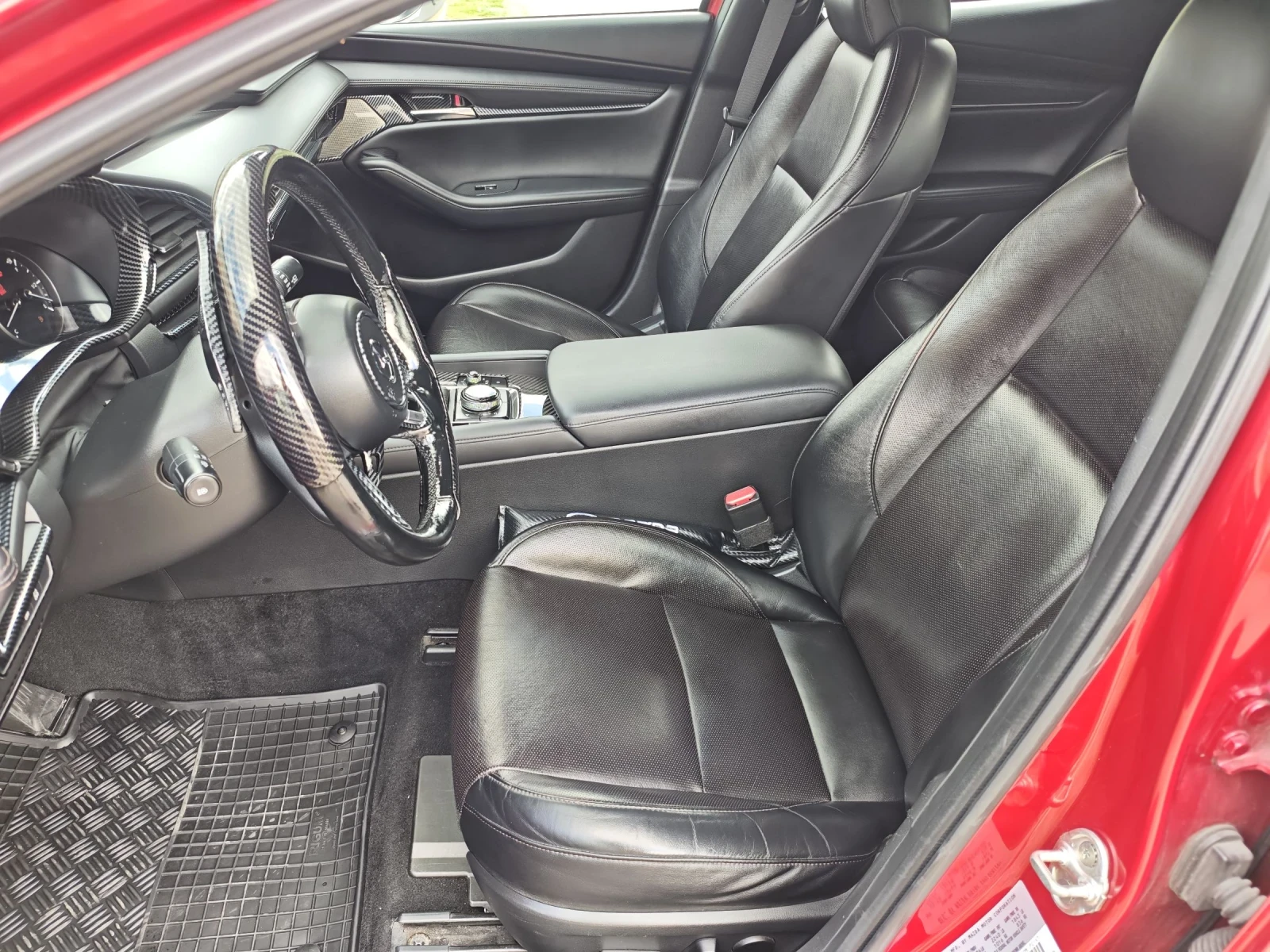 Mazda 3, снимка 14 - Автомобили и джипове - 54180659