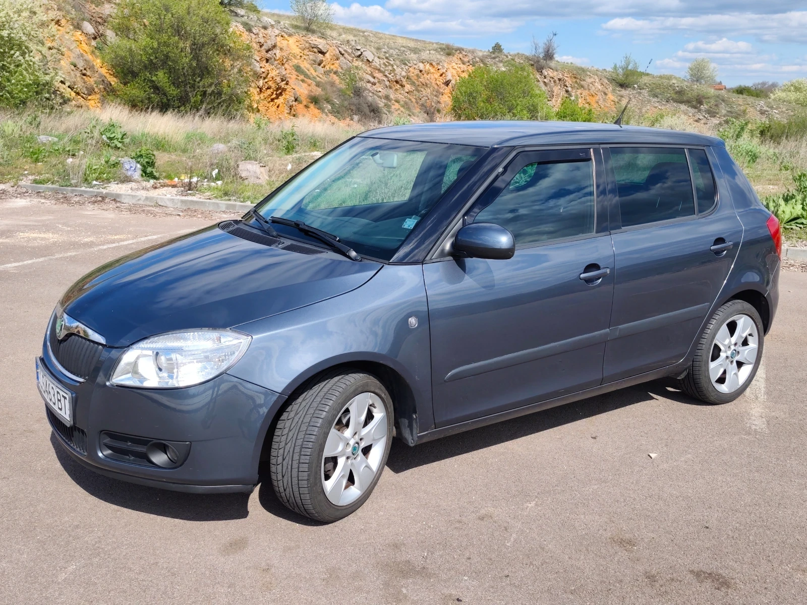 Skoda Fabia 1.6i, снимка 3 - Автомобили и джипове - 54303961