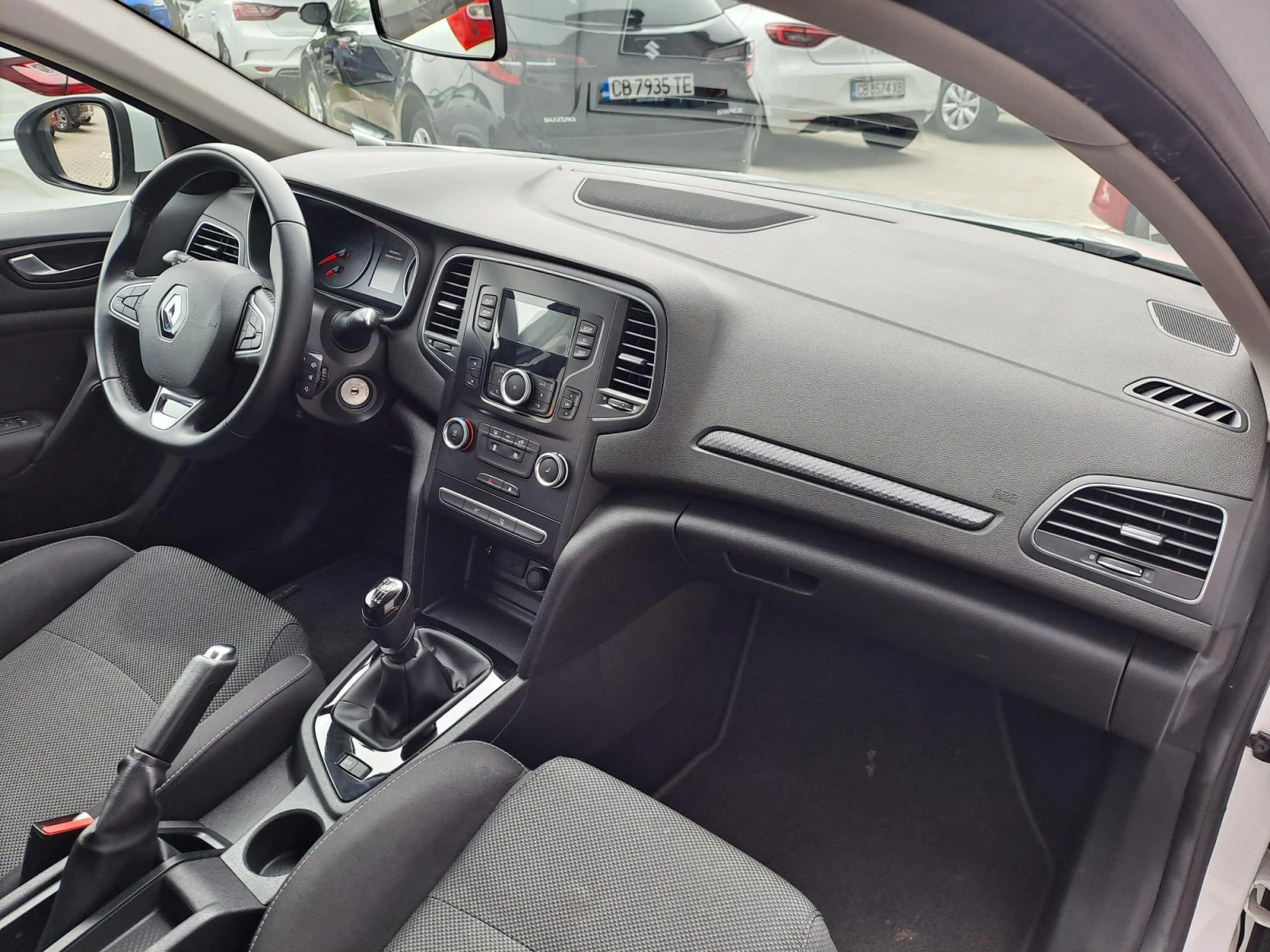 Renault Megane 1.3 Sedan TCe Life  140�.�. | Mobile.bg � ����������� 13