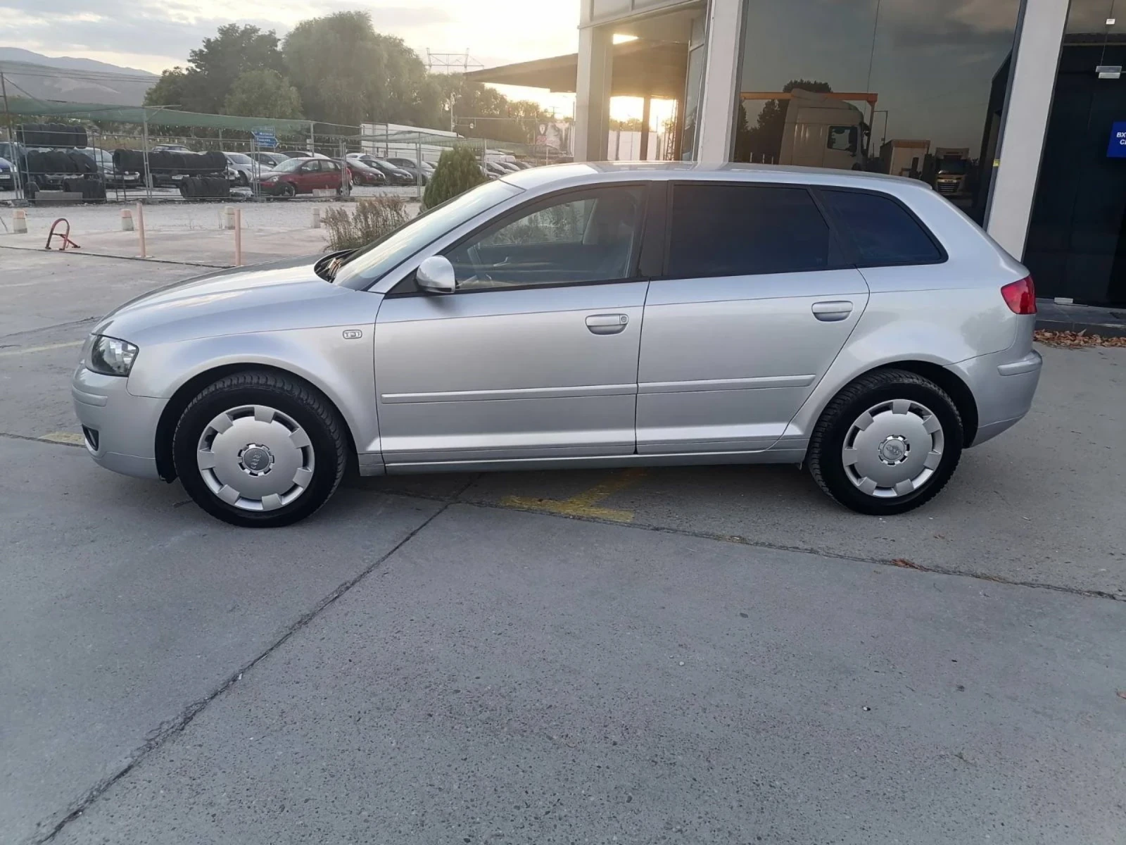 Audi A3 1.6 102 k.s., снимка 3 - Автомобили и джипове - 55158024