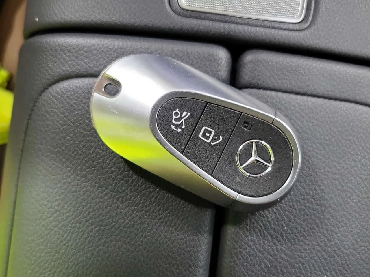 Mercedes-Benz E 350 * AMG Line * CARFAX * Бeз инциденти * , снимка 11 - Автомобили и джипове - 55434007