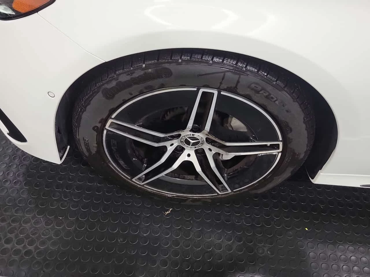 Mercedes-Benz E 350 * AMG Line * CARFAX * Бeз инциденти * , снимка 15 - Автомобили и джипове - 55434007