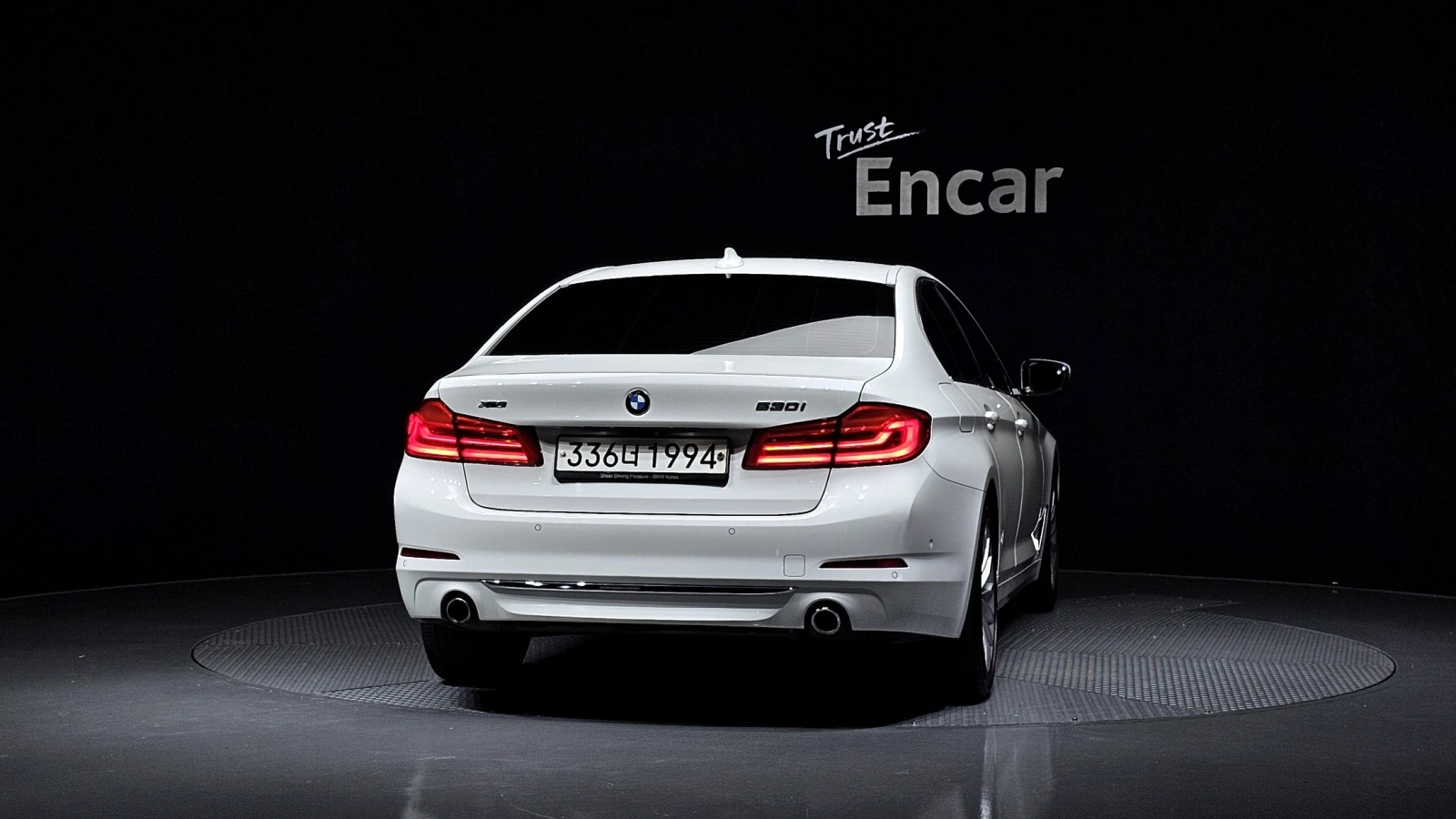 BMW 530 АВТОКРЕДИТ БЕЗ ПЪРВОНАЧАЛНА ВНОСКА, снимка 2 - Автомобили и джипове - 55448116