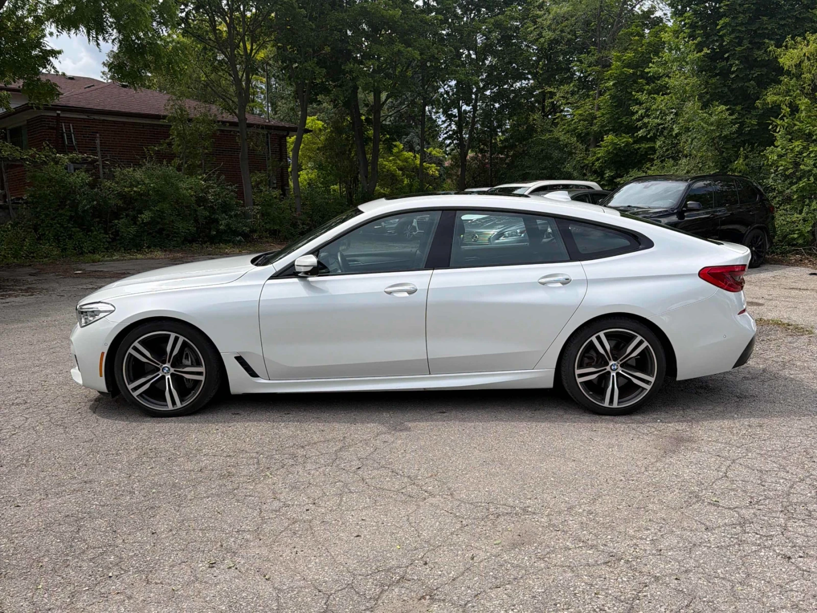 BMW 640 XDrive40i* HARMAN KARDON* HEAD-UP* 360* ОБДУХВАНЕ, снимка 5 - Автомобили и джипове - 55589833