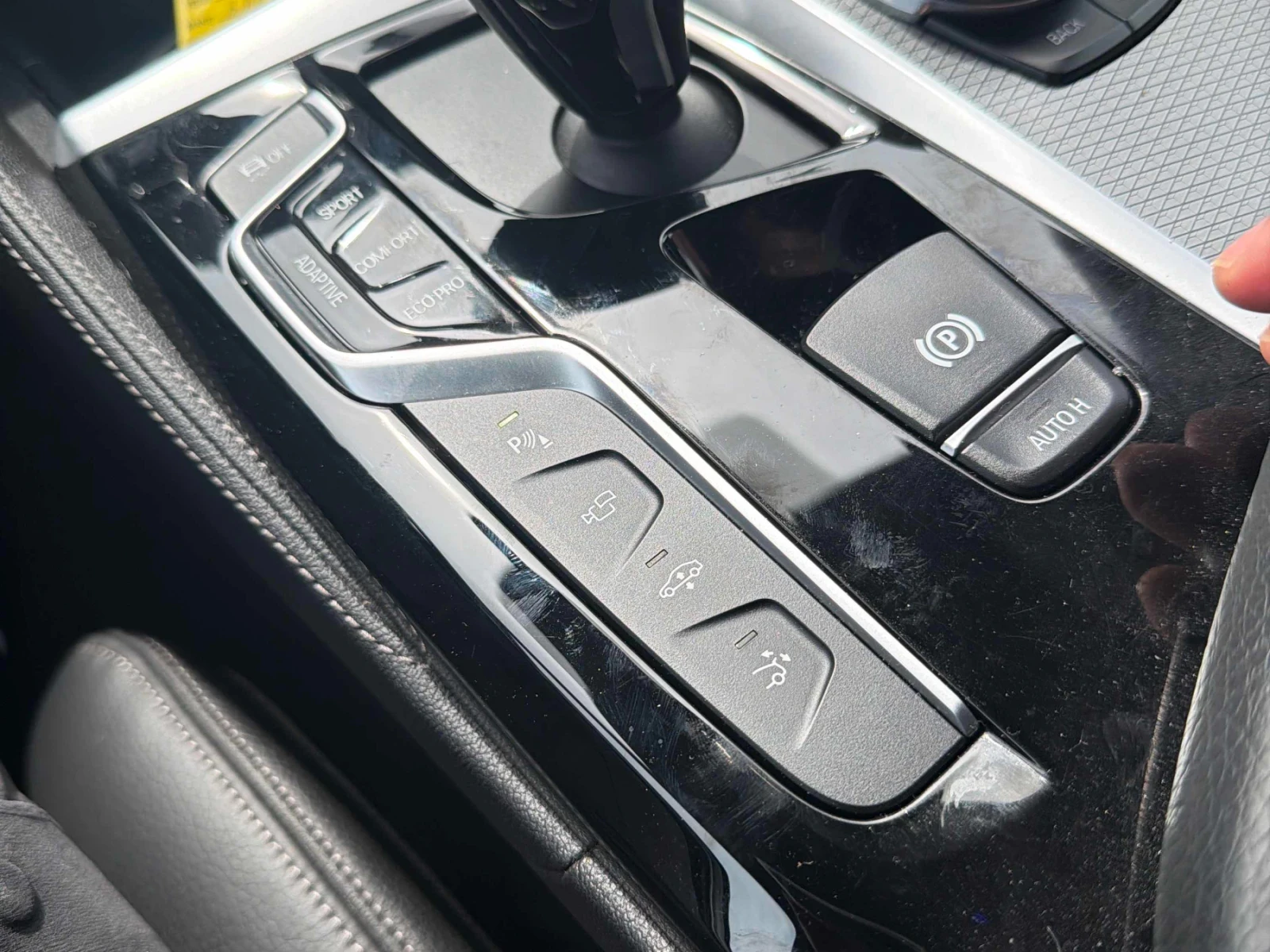 BMW 640 XDrive40i* HARMAN KARDON* HEAD-UP* 360* ОБДУХВАНЕ, снимка 13 - Автомобили и джипове - 55589833
