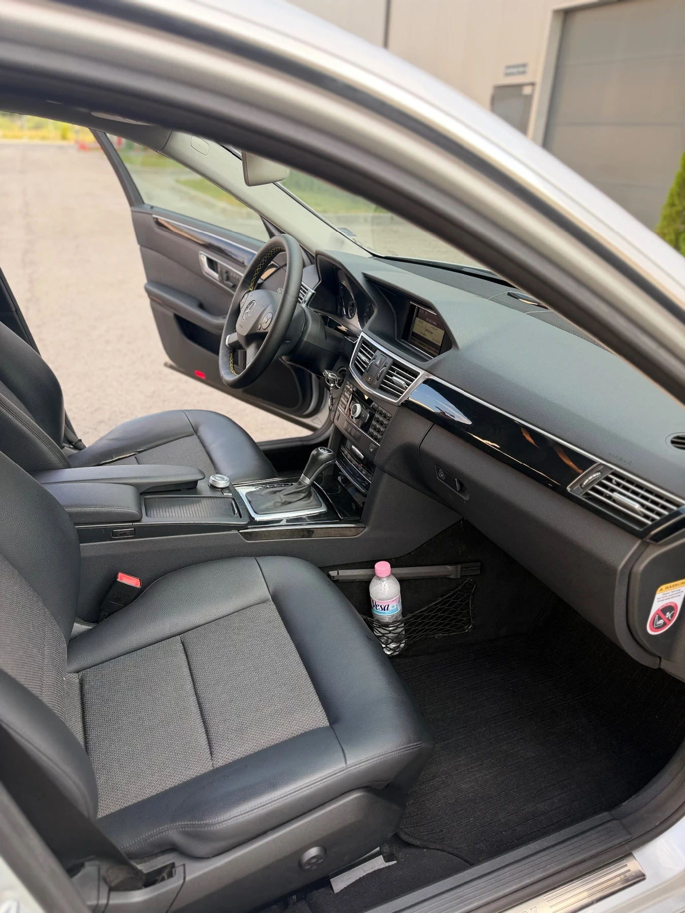 Mercedes-Benz E 220, снимка 13 - Автомобили и джипове - 55832704