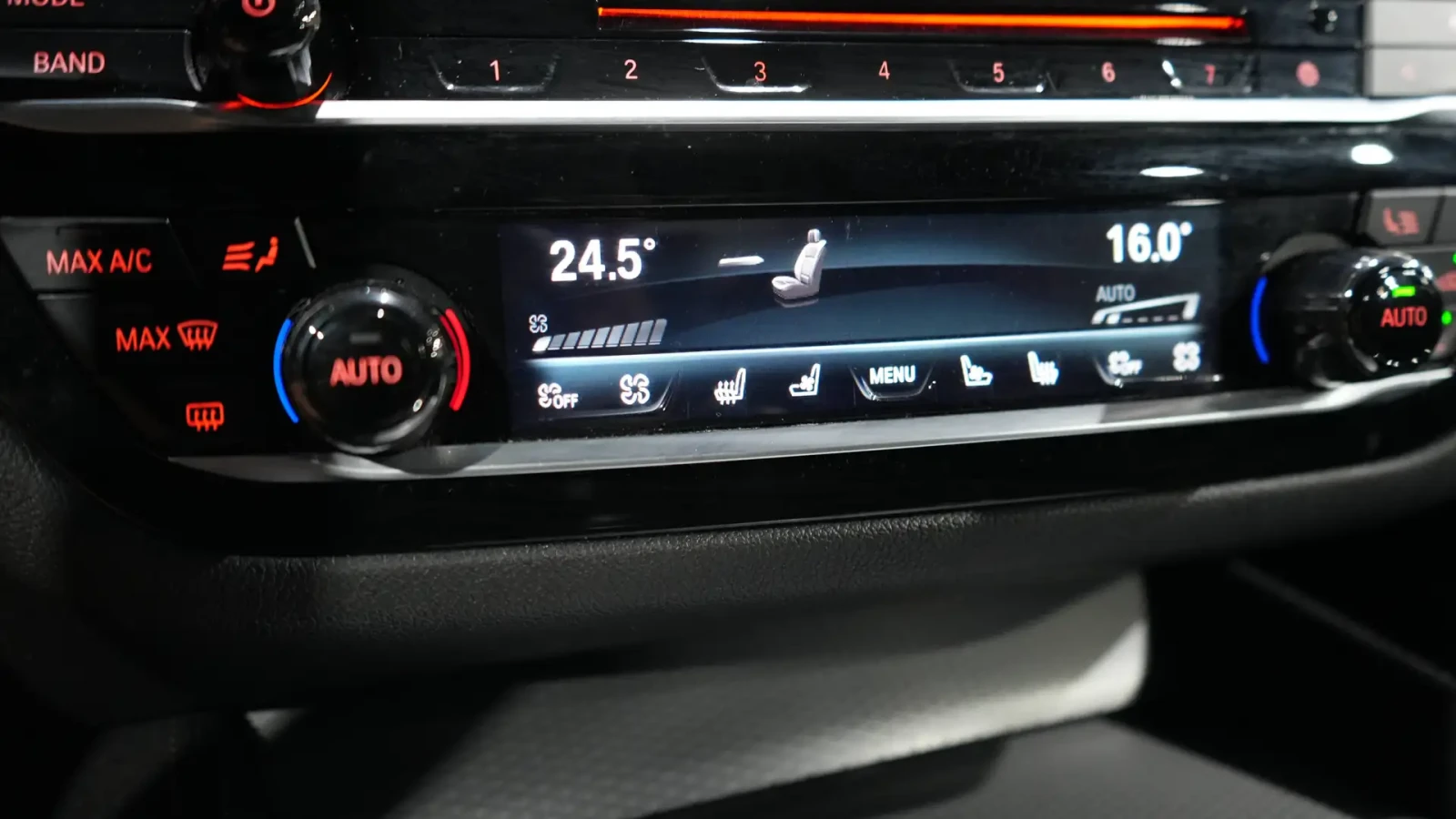 BMW 640 GT* B58* M-Pack* H/K* Adaptive* Масаж* Обдухване, снимка 13 - Автомобили и джипове - 55889227