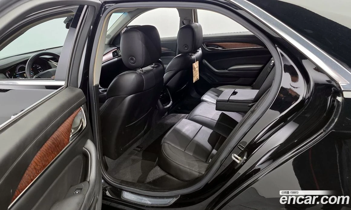 Cadillac Cts 2.0 Luxury, снимка 11 - Автомобили и джипове - 56123065