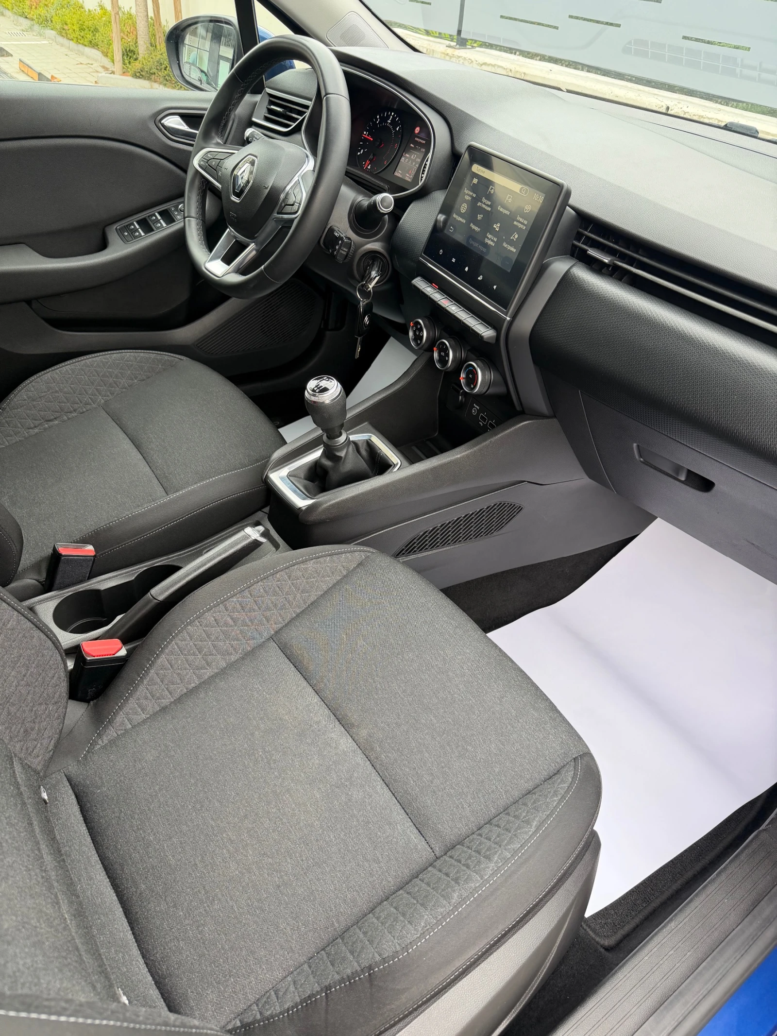 Renault Clio  1.5 Blue dCi IronBlue DISTRONIC LED EURO6 TOP, снимка 14 - Автомобили и джипове - 56185392