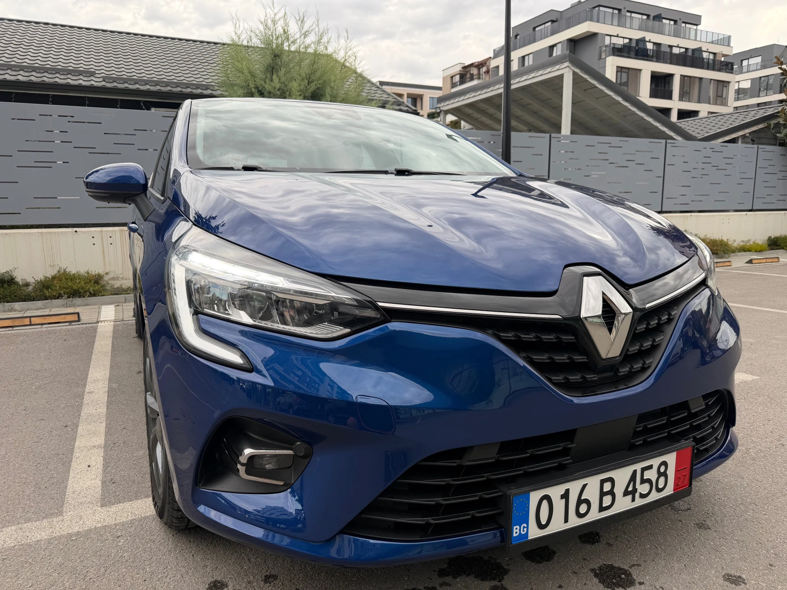 Renault Clio  1.5 Blue dCi IronBlue DISTRONIC LED EURO6 TOP, снимка 2 - Автомобили и джипове - 56185392