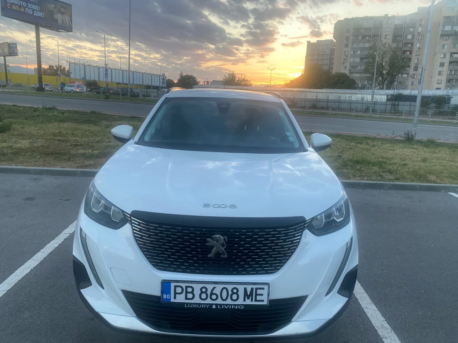 Peugeot 2008, снимка 2 - Автомобили и джипове - 56231158
