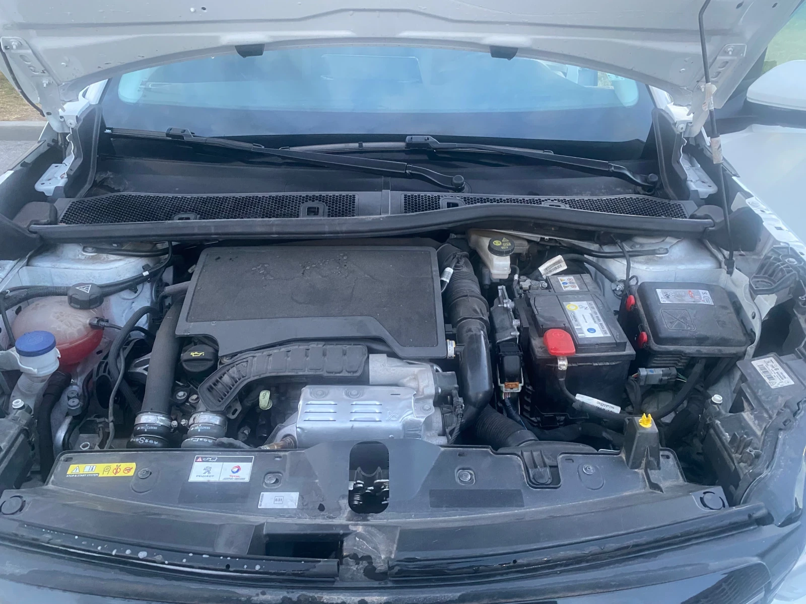 Peugeot 2008, снимка 12 - Автомобили и джипове - 56231158