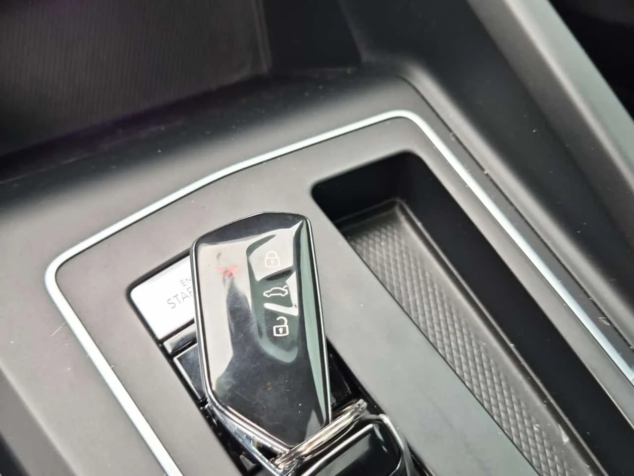 VW Golf R  DSG / Harman Kardon / Carfax / ����������  | Mobile.bg � ����������� 8