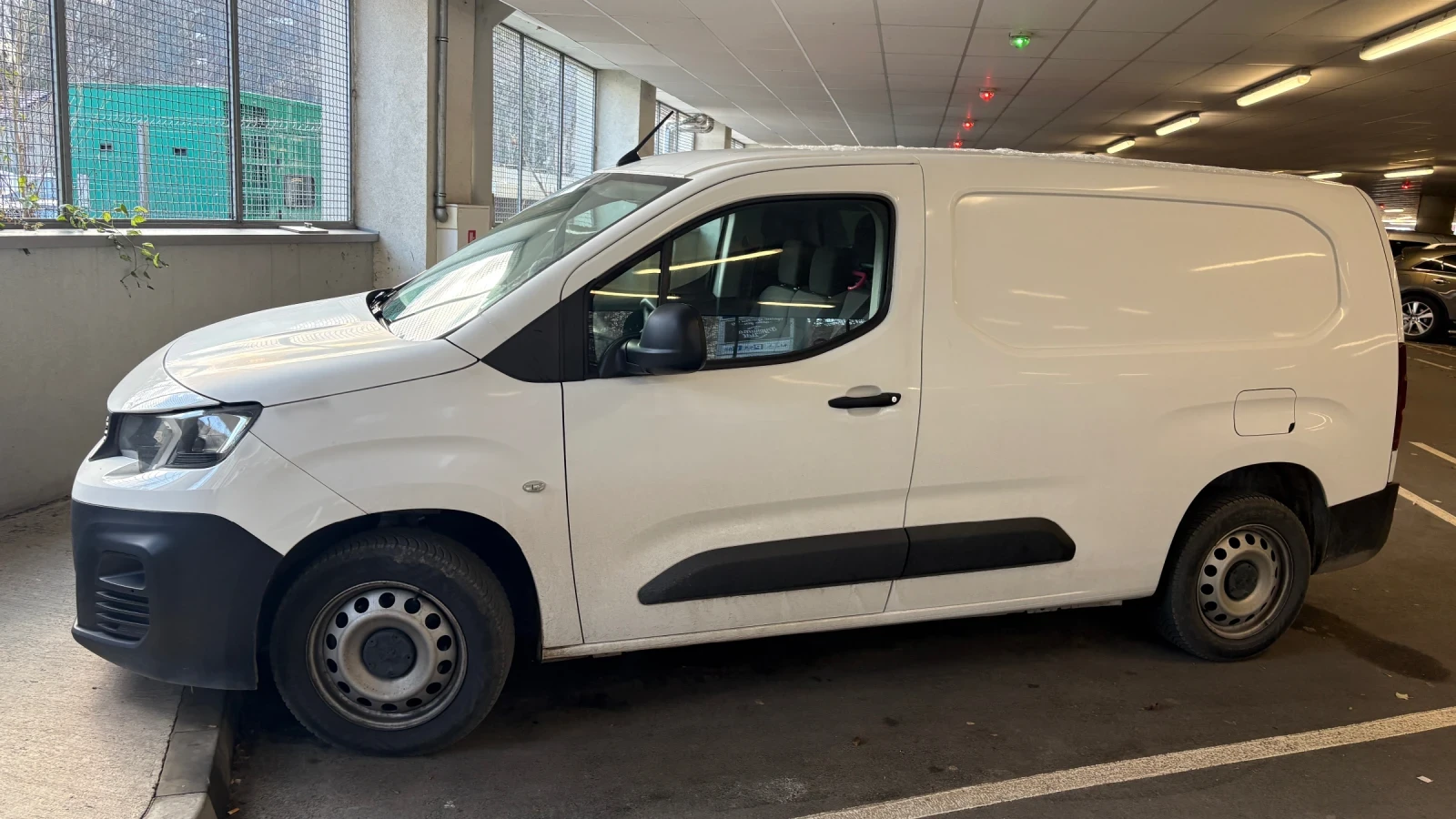 Peugeot Partner 1.5 BlueHDI, снимка 3 - Автомобили и джипове - 56404365