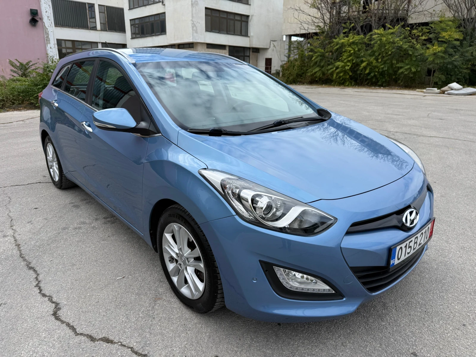 Hyundai I30 1.6i , снимка 2 - Автомобили и джипове - 56569126