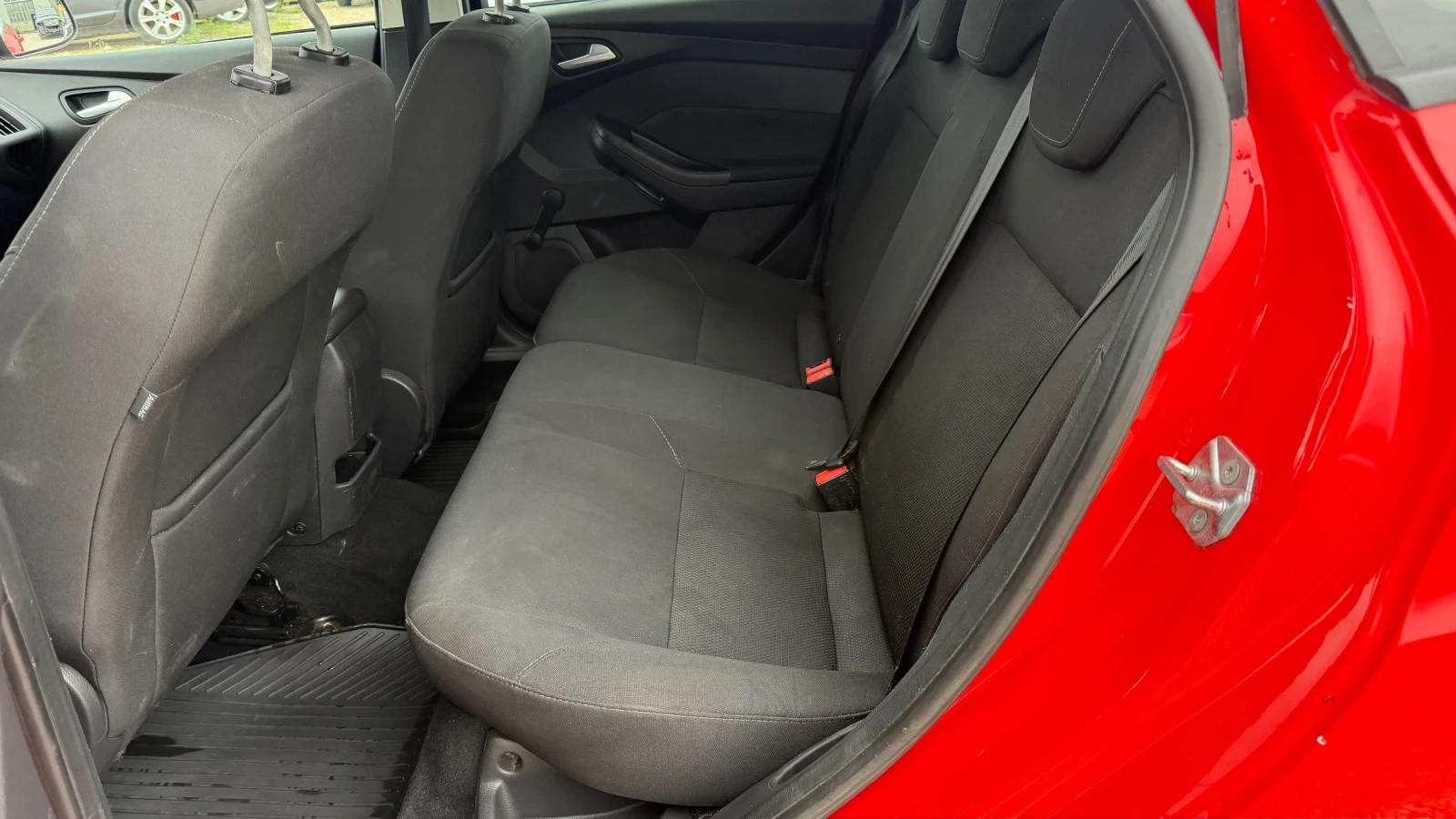 Ford Focus 1.0i ECOBOOST ТОП БАРТЕР ЛИЗИНГ, снимка 10 - Автомобили и джипове - 56717701