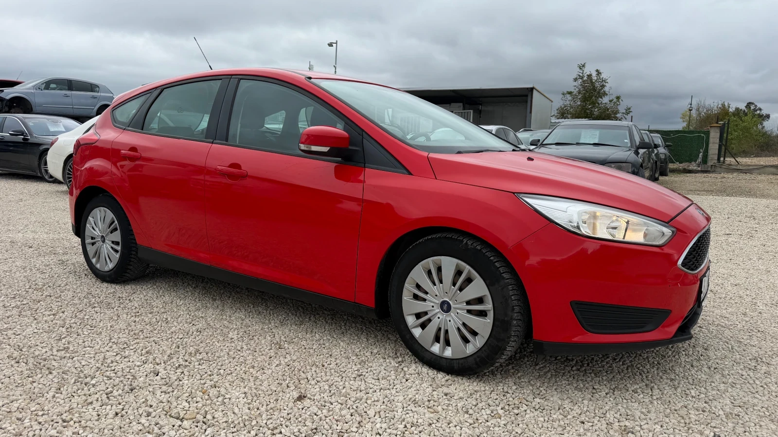 Ford Focus 1.0i ECOBOOST ТОП БАРТЕР ЛИЗИНГ, снимка 2 - Автомобили и джипове - 56717701