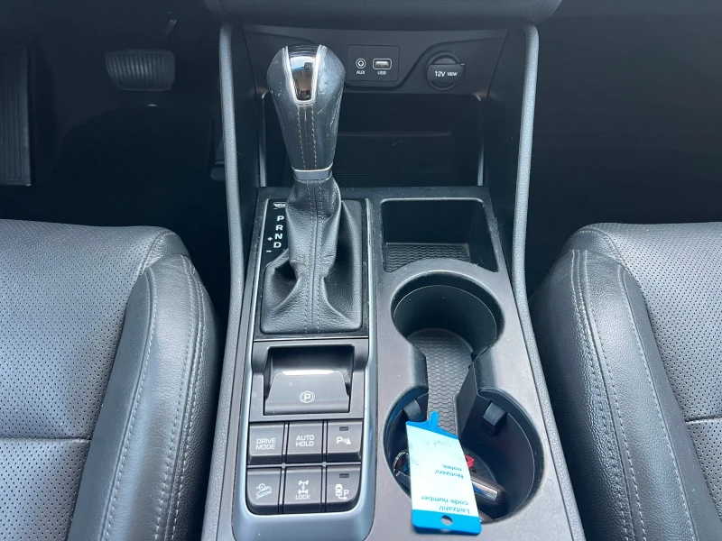 Hyundai Tucson Кожа, подгрев, вентилация, панорама, фул, снимка 12 - Автомобили и джипове - 51607004