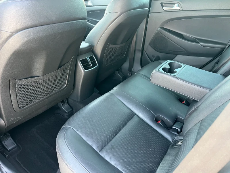 Hyundai Tucson Кожа, подгрев, вентилация, панорама, фул, снимка 11 - Автомобили и джипове - 51607004