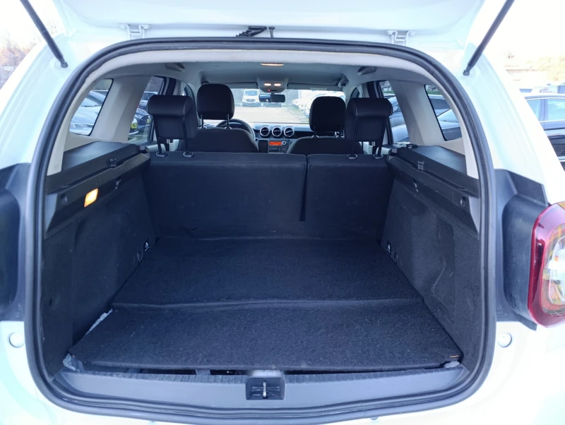 Dacia Duster 1.3TCe-131kc-4x4 N1, снимка 13 - Автомобили и джипове - 52719405