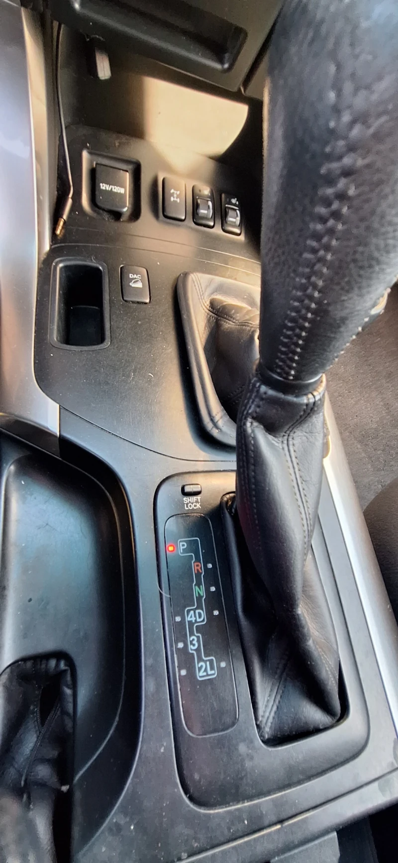 Toyota Land cruiser, снимка 10 - Автомобили и джипове - 53113417