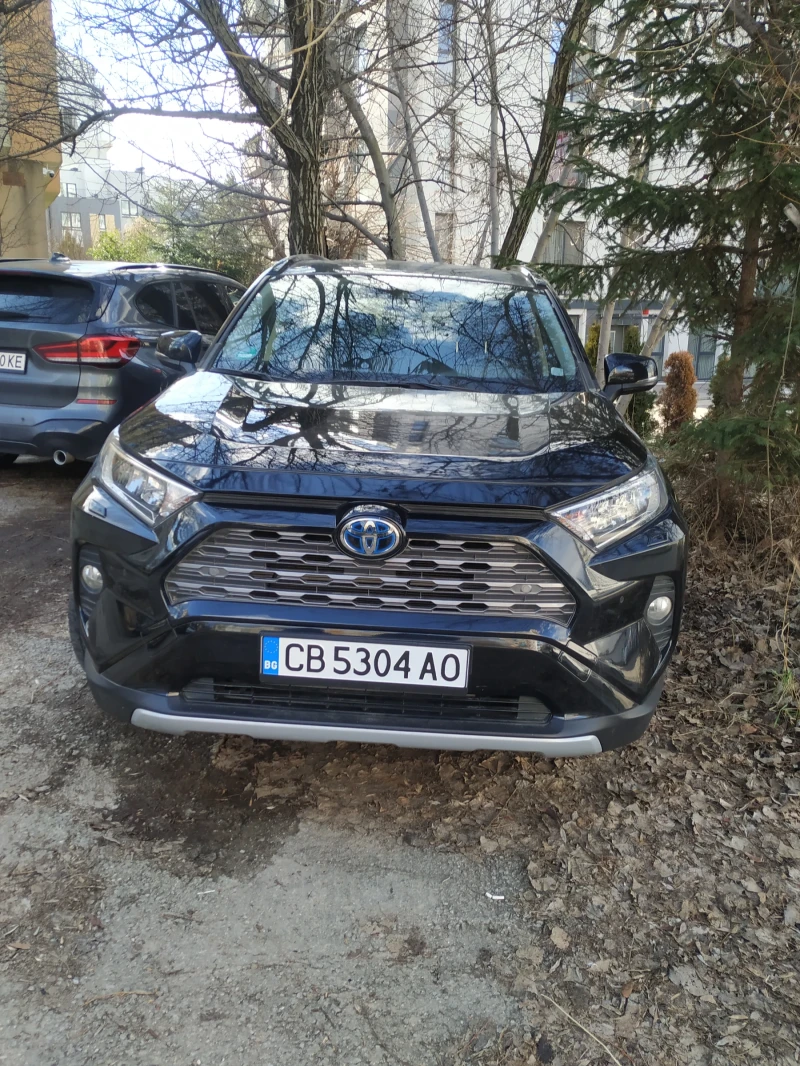 Toyota Rav4 Бензин, хибрид 