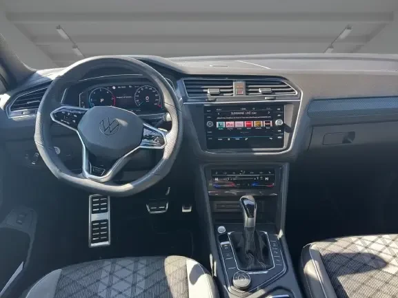 VW Tiguan Allspace 2.0 TDI 4Motion = R-line = 7 Seats Гаранция, снимка 8 - Автомобили и джипове - 54454688