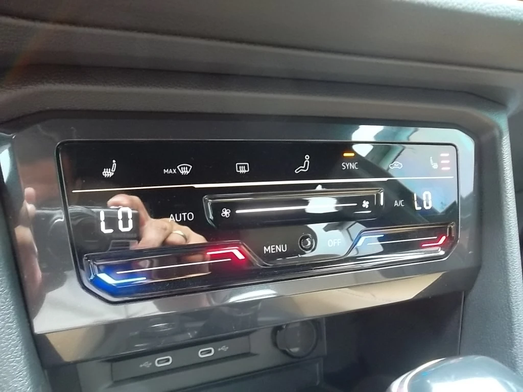 VW Tiguan R-DESIGN LED  | Mobile.bg   16