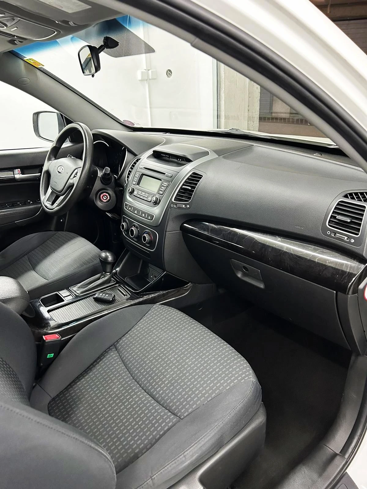 Kia Sorento 2.2-7мес.4* 4 SWISS - изображение 10