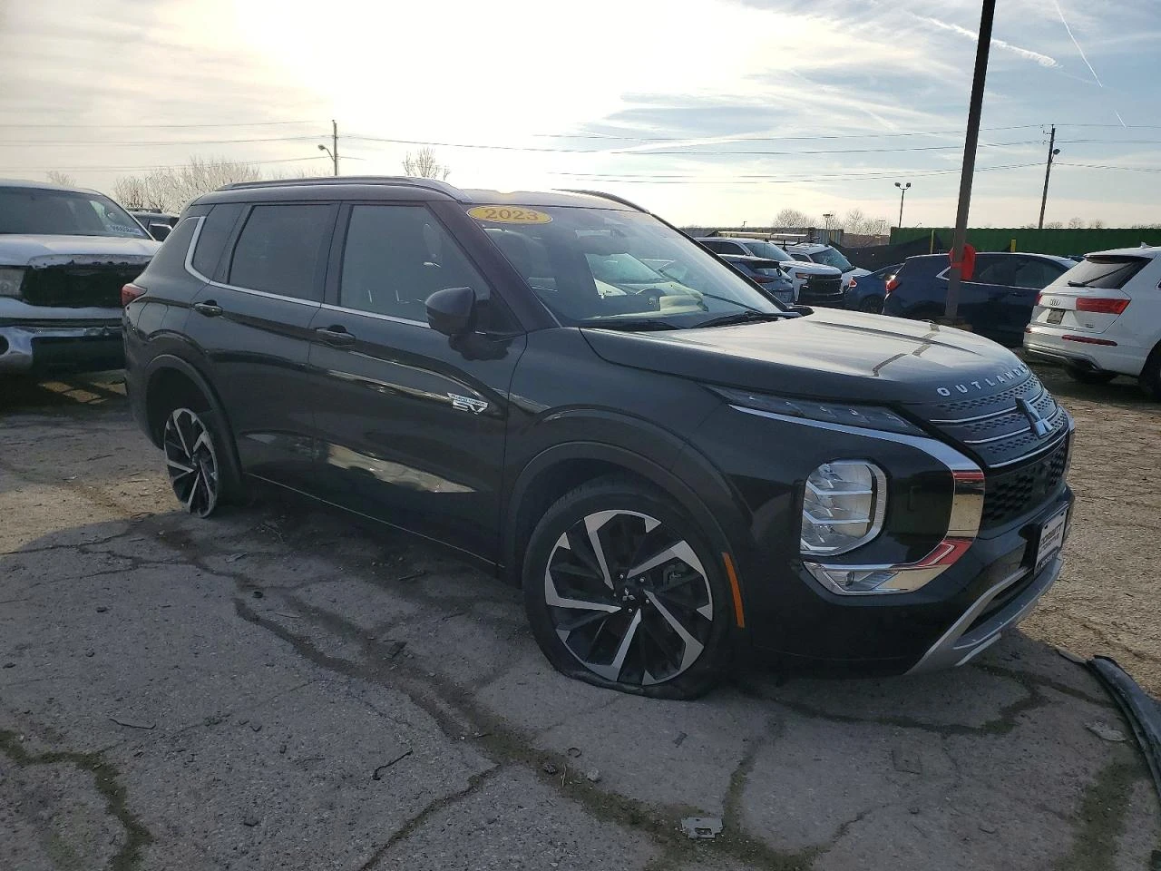 Mitsubishi Outlander PHEV SEL S-AWC, снимка 4 - Автомобили и джипове - 53905042