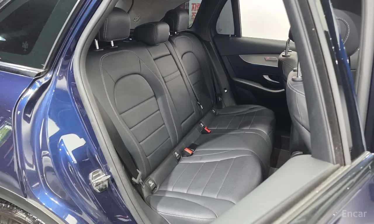 Mercedes-Benz GLC * GLC350e 4MATIC Premium * CARFAX * ЦЕНА ДО БГ, снимка 15 - Автомобили и джипове - 55500390