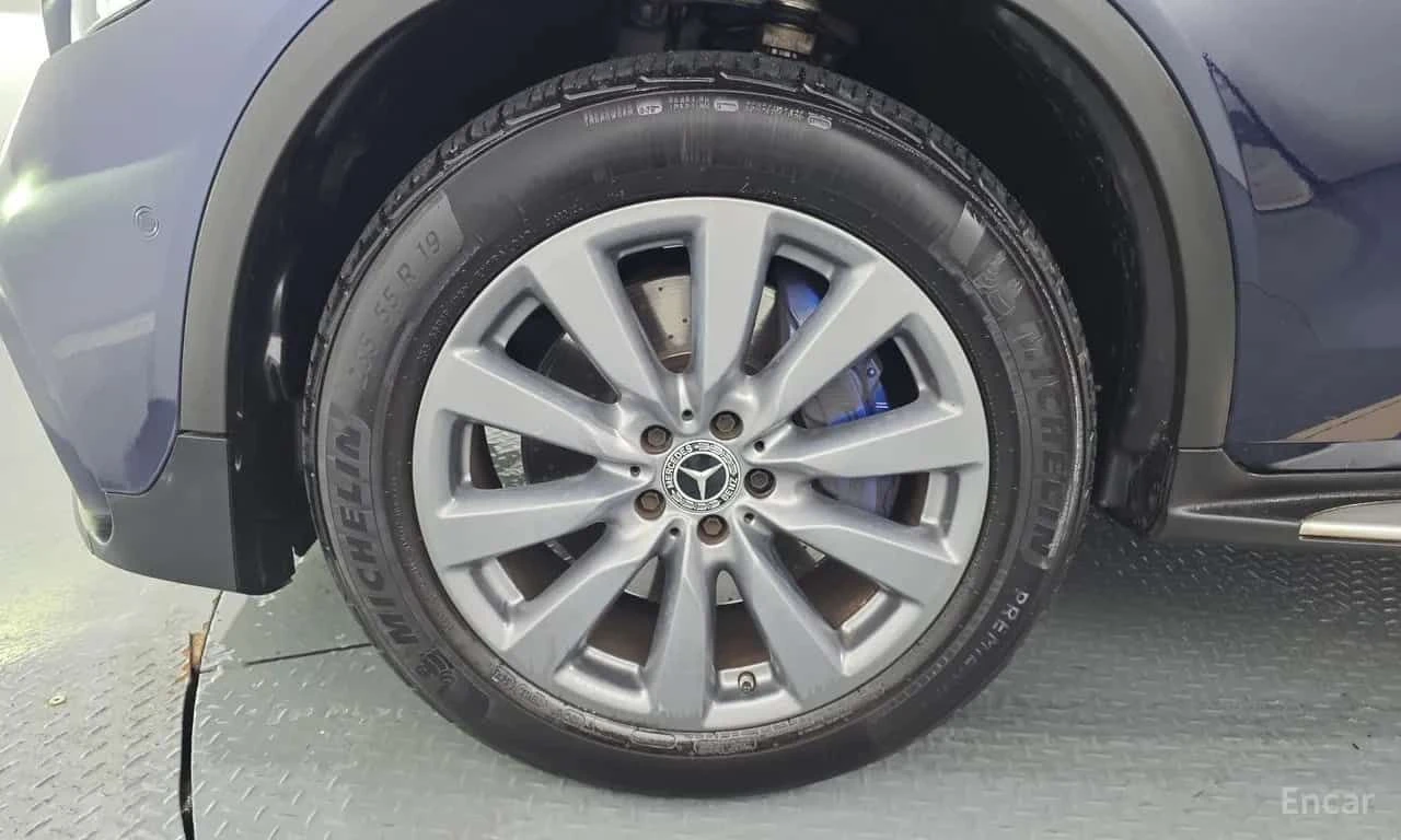 Mercedes-Benz GLC * GLC350e 4MATIC Premium * CARFAX * ЦЕНА ДО БГ, снимка 5 - Автомобили и джипове - 55500390