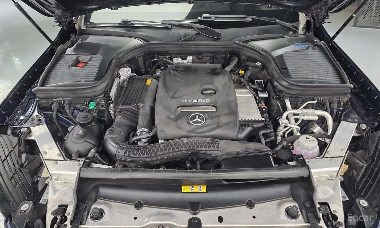 Mercedes-Benz GLC * GLC350e 4MATIC Premium * CARFAX * ЦЕНА ДО БГ, снимка 16 - Автомобили и джипове - 55500390