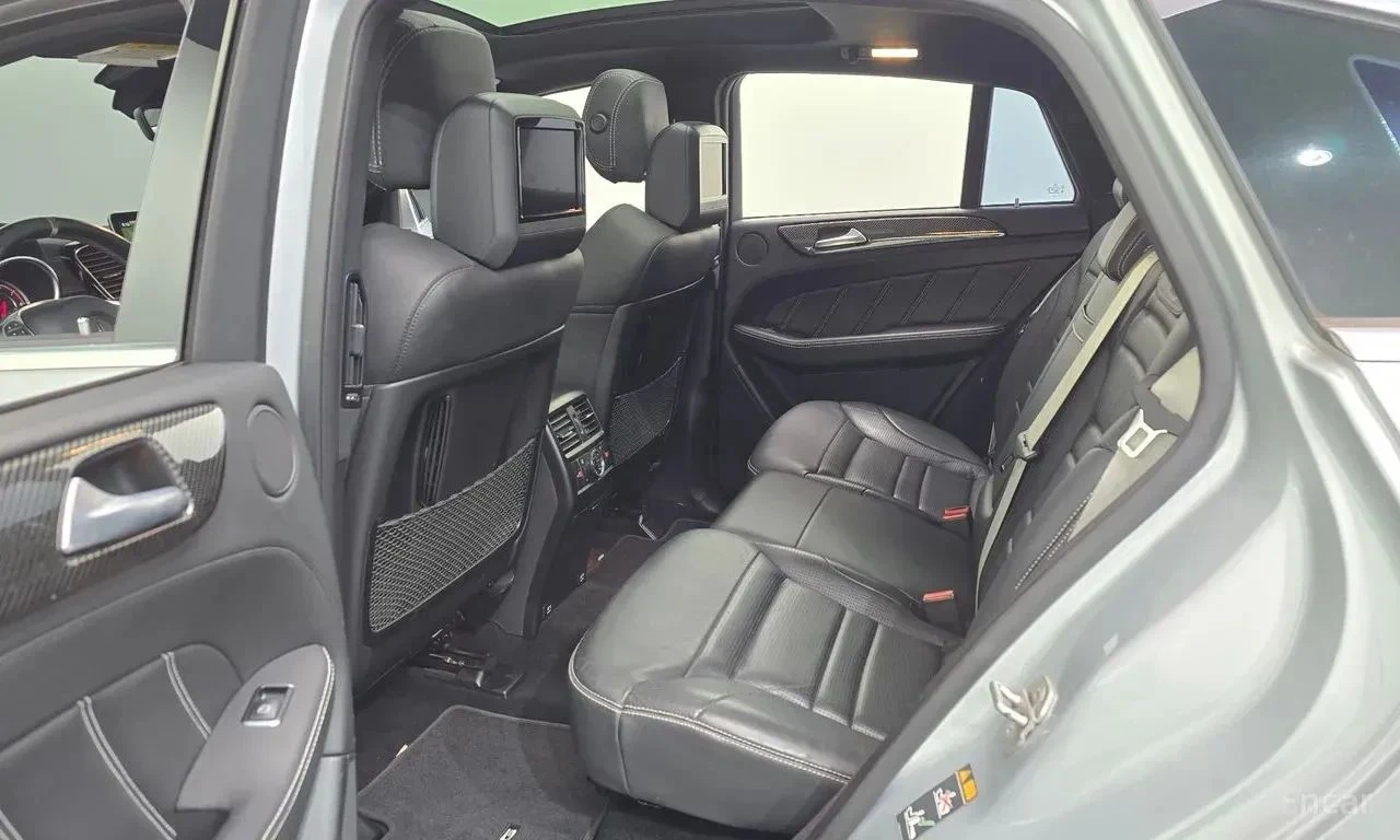 Mercedes-Benz GLE 63 S AMG, снимка 15 - Автомобили и джипове - 56733436