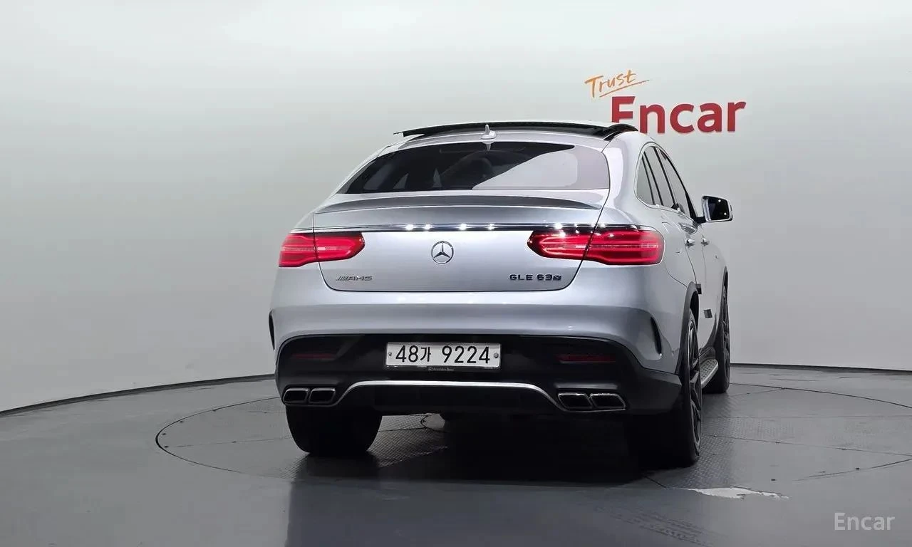 Mercedes-Benz GLE 63 S AMG, снимка 4 - Автомобили и джипове - 56733436