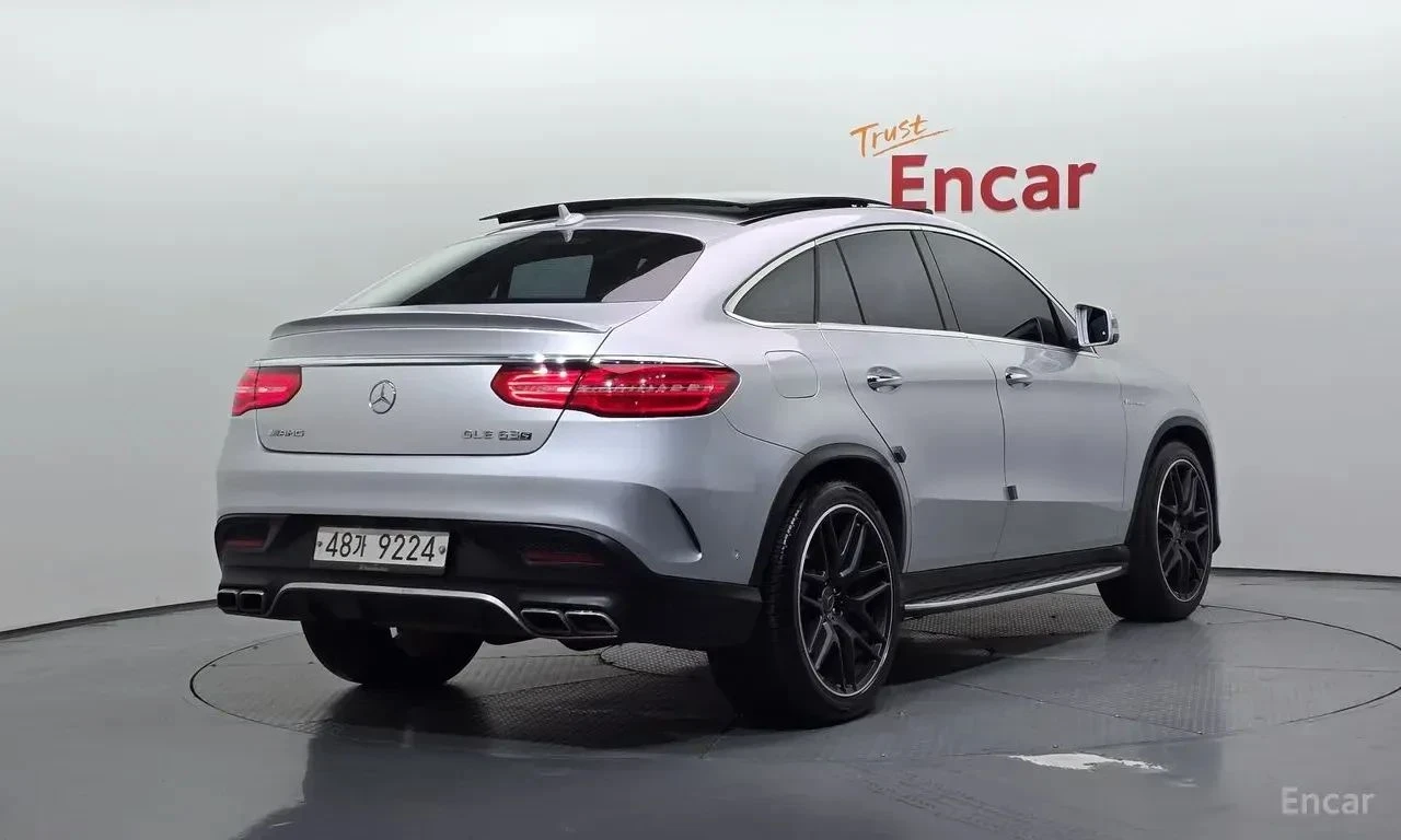 Mercedes-Benz GLE 63 S AMG, снимка 2 - Автомобили и джипове - 56733436