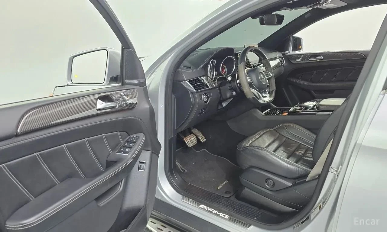 Mercedes-Benz GLE 63 S AMG, снимка 6 - Автомобили и джипове - 56733436