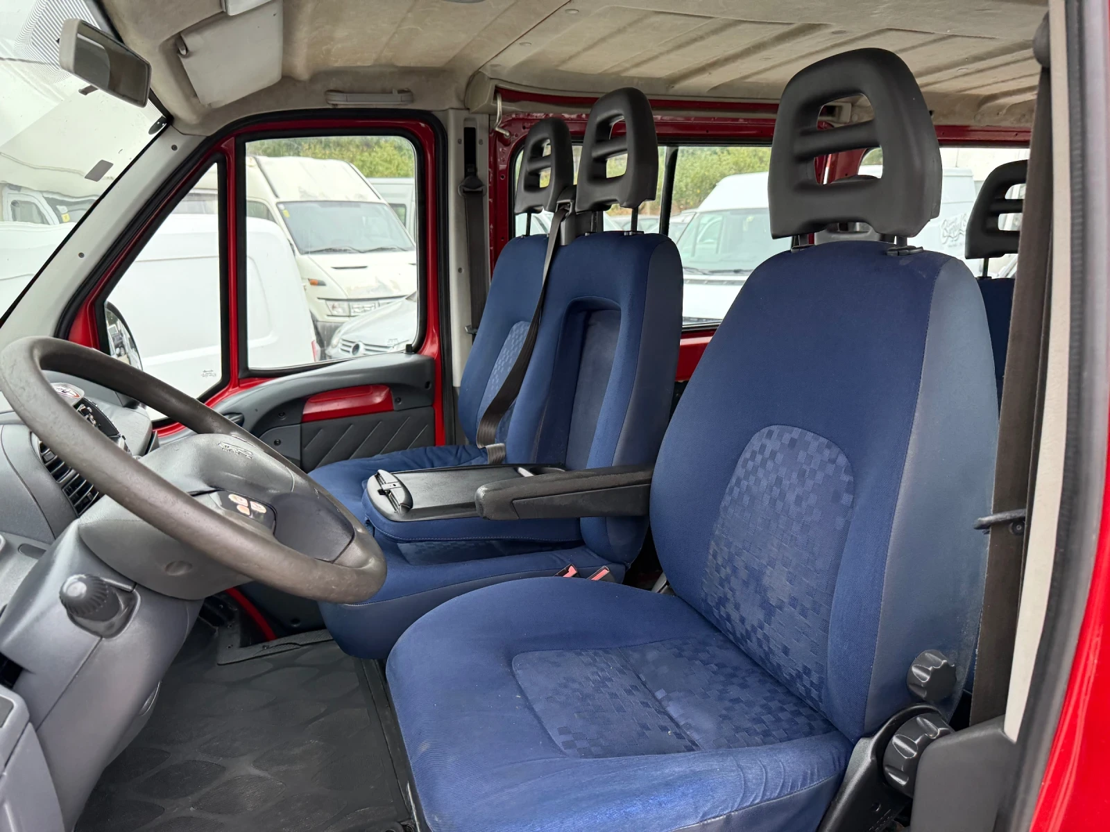 Peugeot Boxer 2.2HDI 9 МЕСТА - изображение 9
