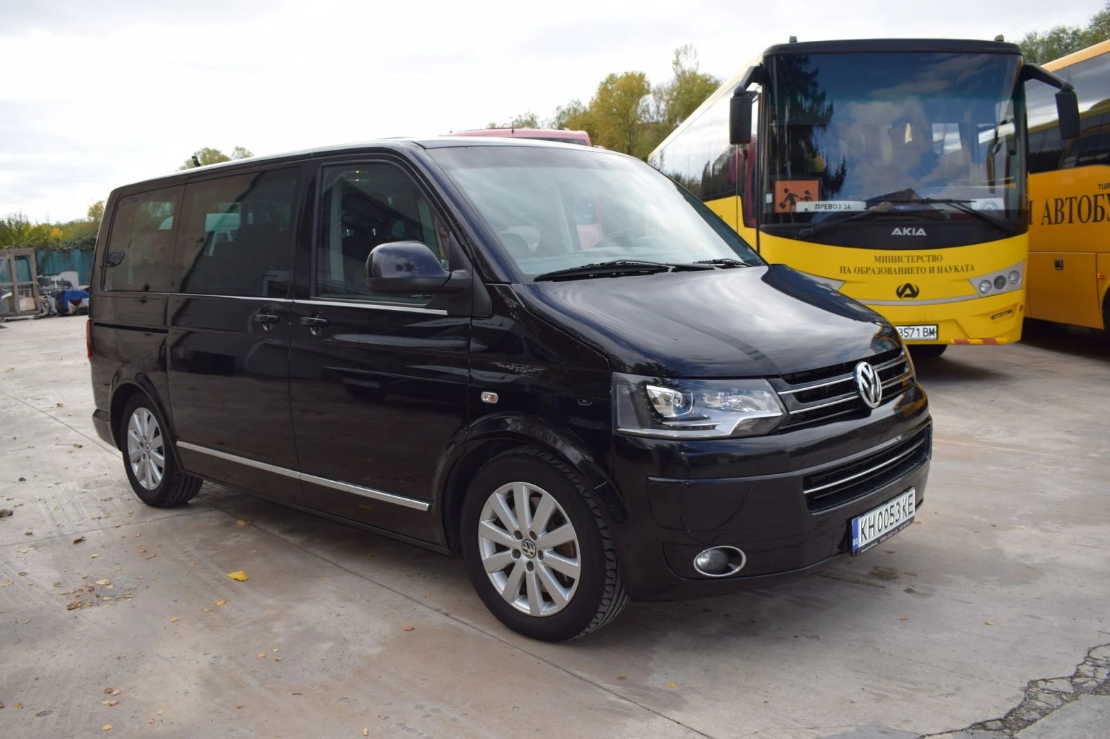 VW Multivan 2.0 TDI* HIGLINE* 180 kc - изображение 2