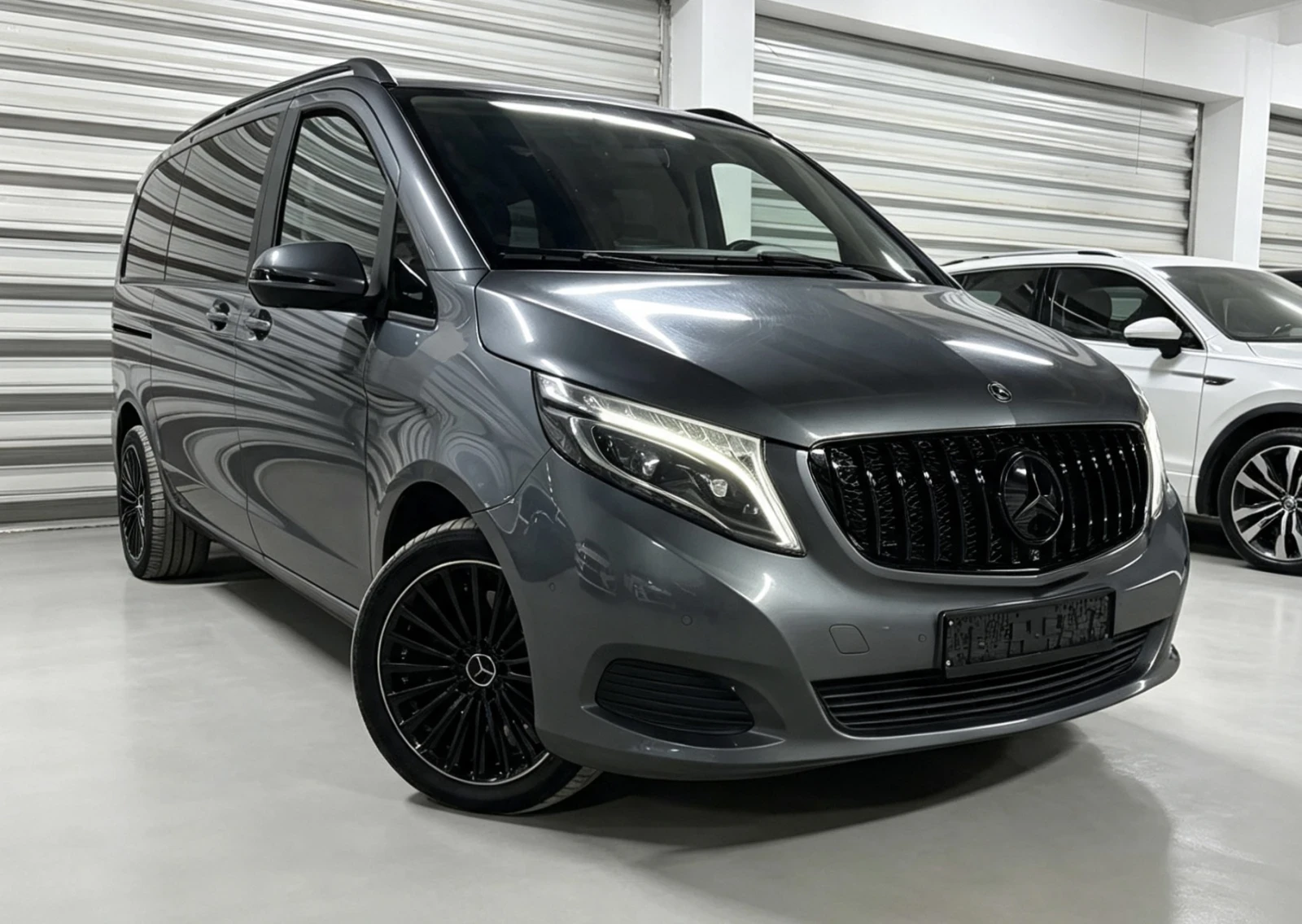 Mercedes-Benz V 250, снимка 3 - Бусове и автобуси - 56342609