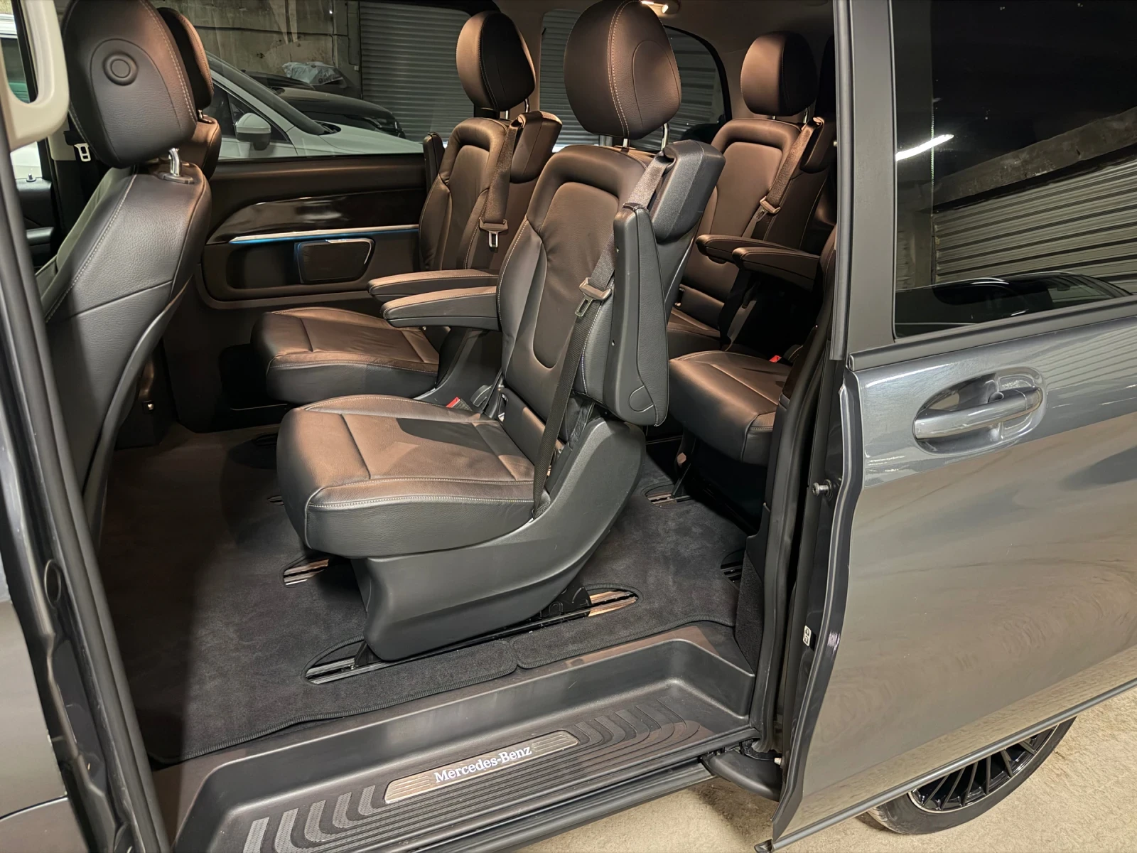 Mercedes-Benz V 250, снимка 13 - Бусове и автобуси - 56342609