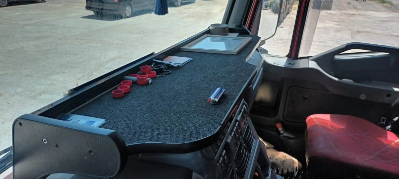 Iveco Stralis, снимка 8 - Камиони - 52109571