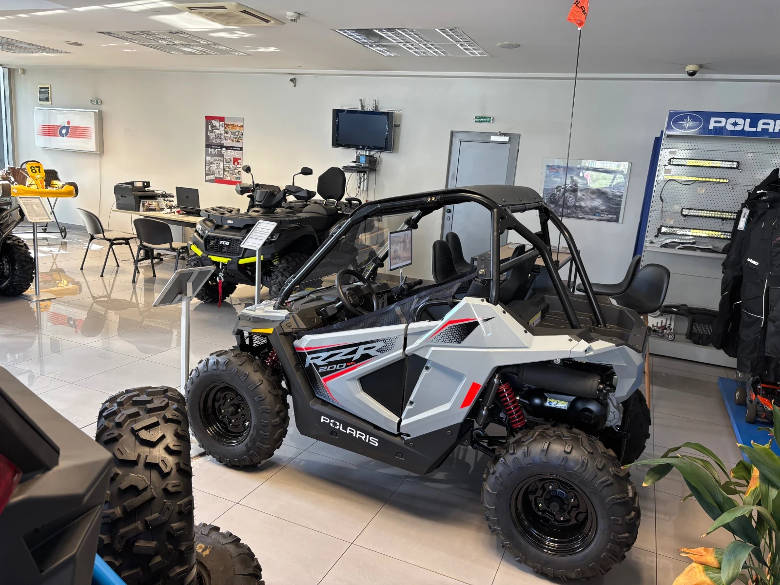 Polaris RZR