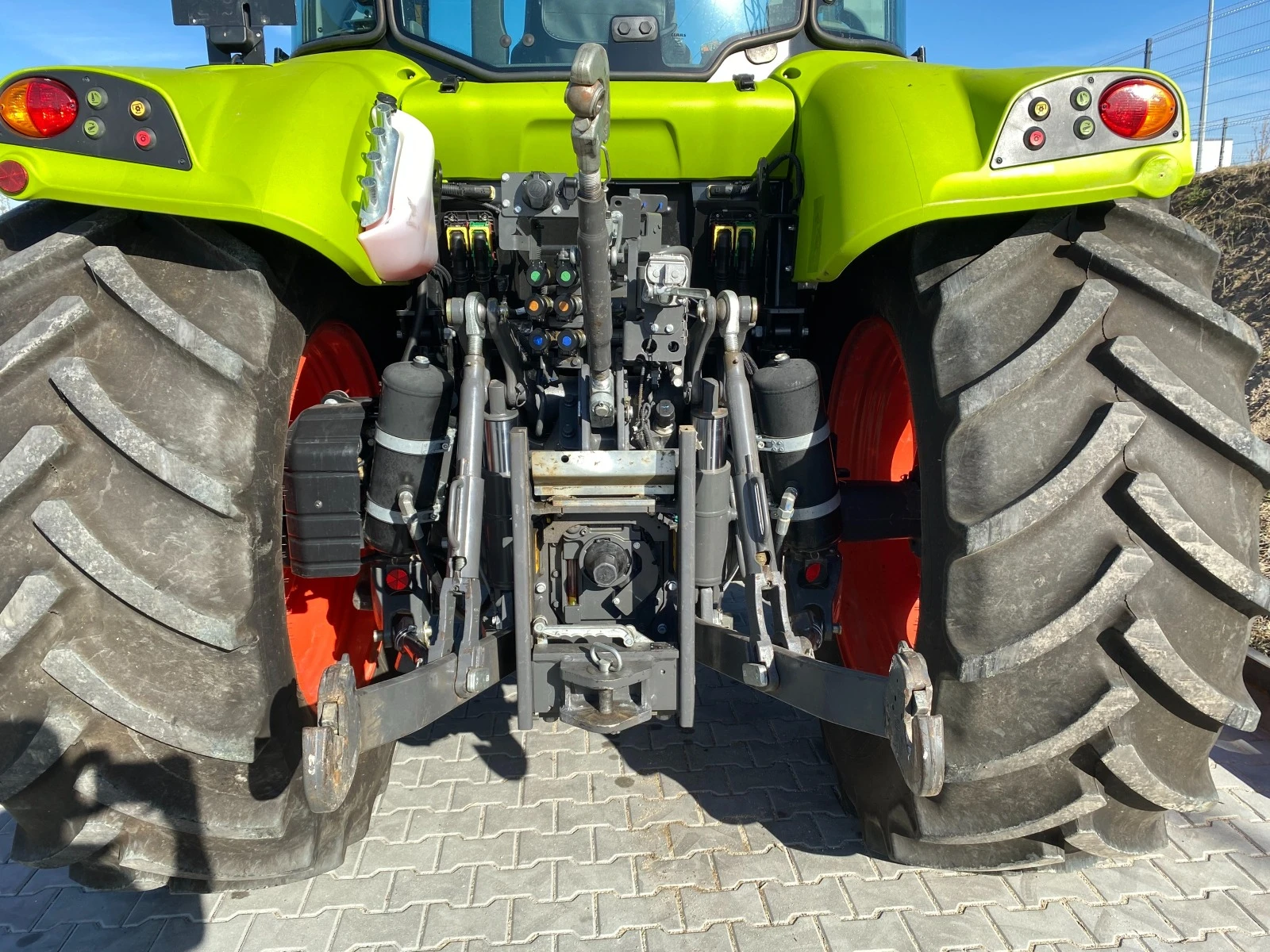 Трактор Claas ARION 450 - изображение 4