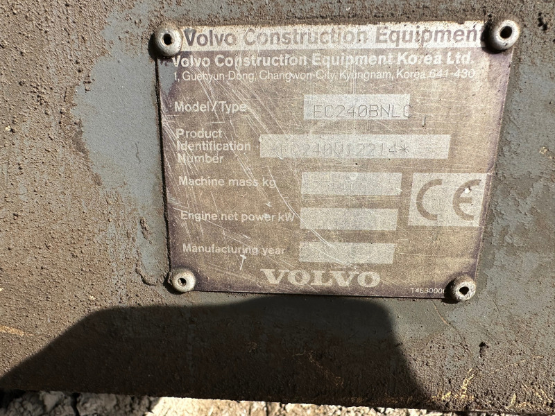 Багер Volvo EC240, снимка 7 - Индустриална техника - 45307434