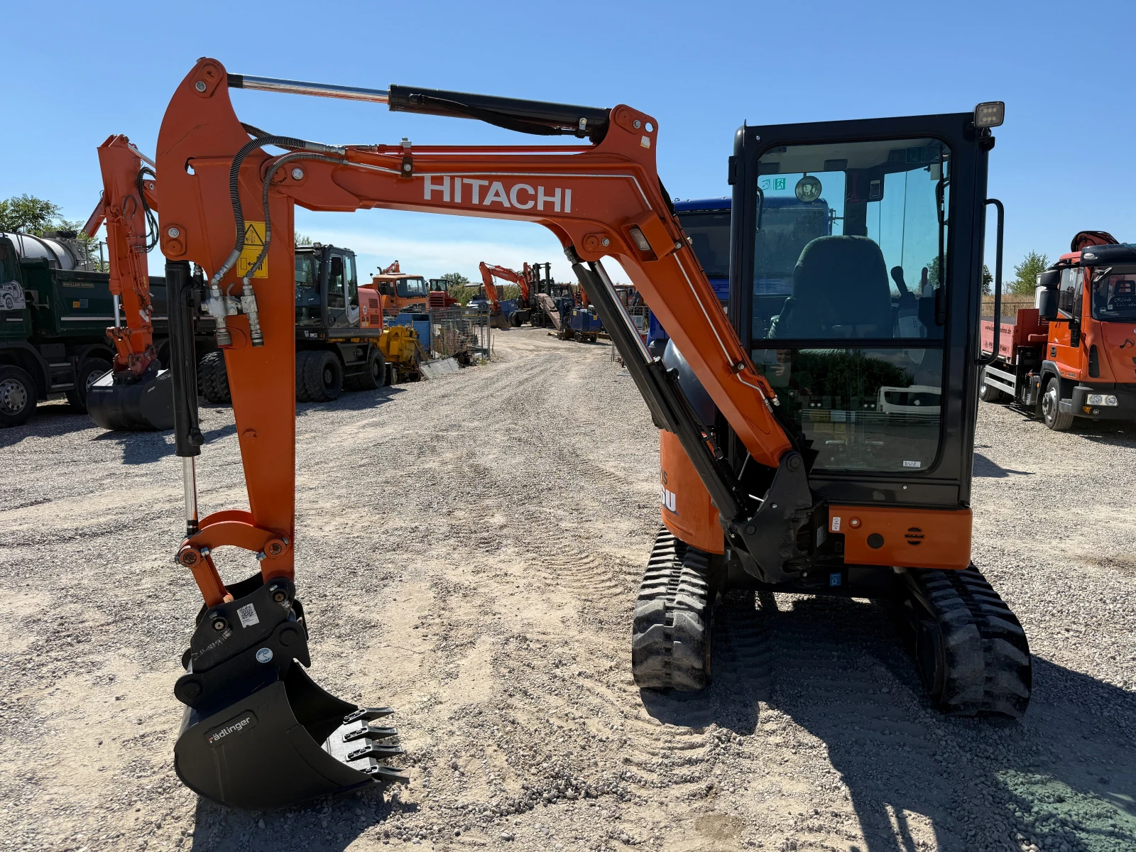 ����� Hitachi ZX 26U-6 | Mobile.bg � ����������� 17