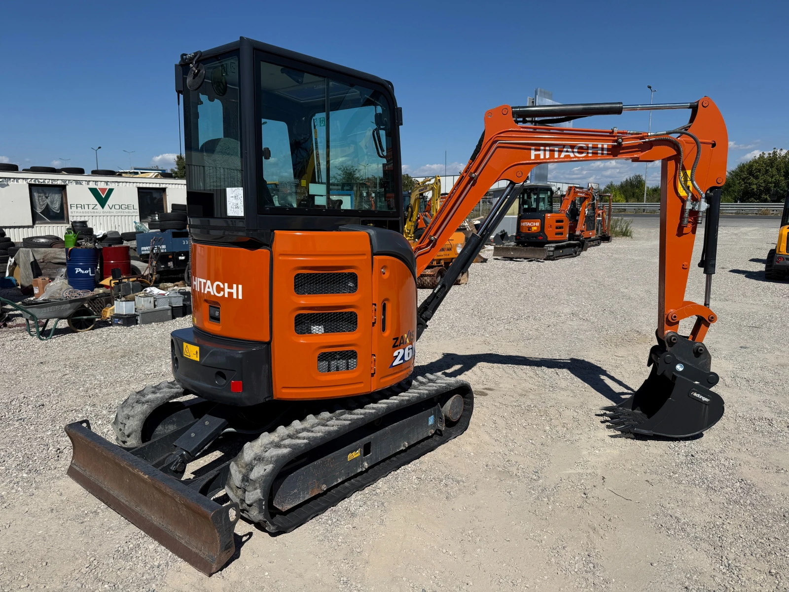 ����� Hitachi ZX 26U-6 | Mobile.bg � ����������� 16